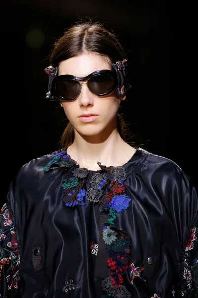 Look 8